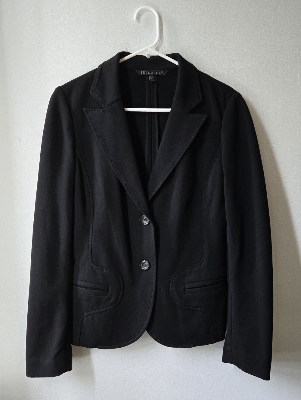 Bernardo Black Sz 8 Women's Fitted Blazer Stretch Cropped Career Biz Boho Chic